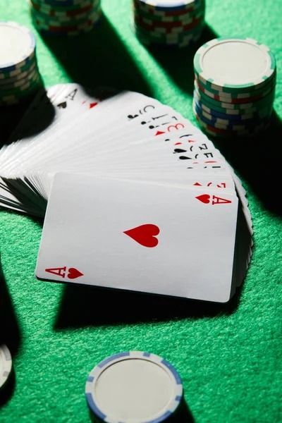 kaiko mobile app home screen showing slot games and live dealer tables